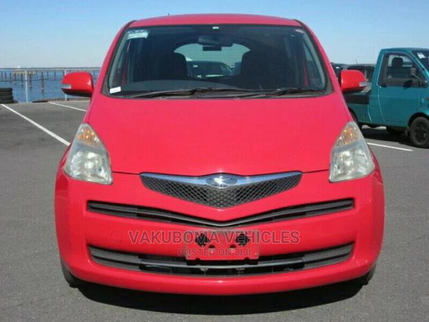 Toyota Ractis 2006 Red