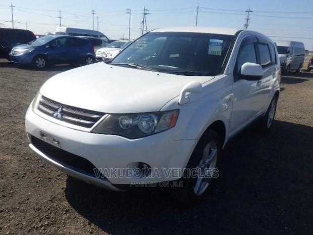 Mitsubishi Outlander 2007 White
