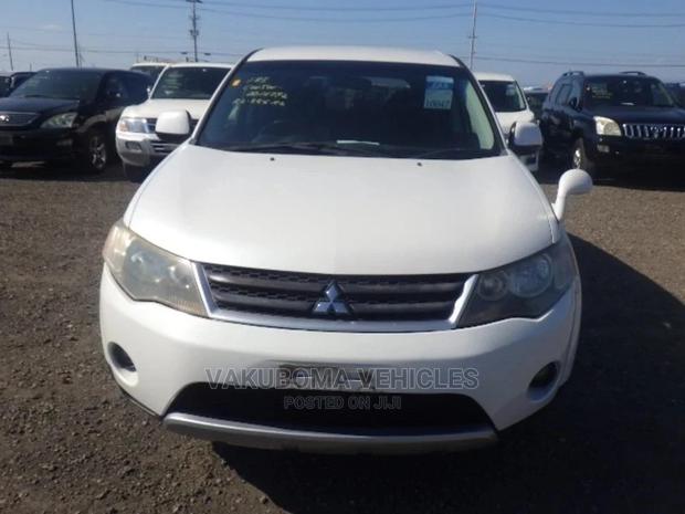 Mitsubishi Outlander 2007 White