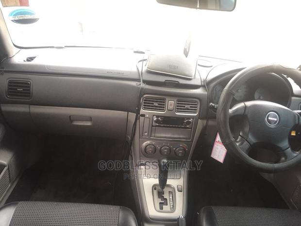Subaru Forester 2002 Gold