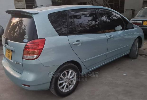 Toyota Corolla Spacio 2004 Blue