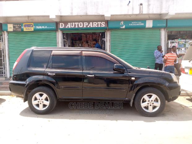Nissan X-Trail 2005 2.0 Black