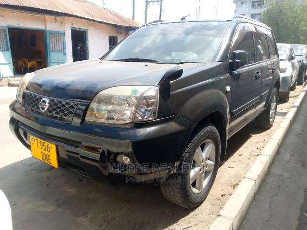 Nissan X-Trail 2005 2.0 Black
