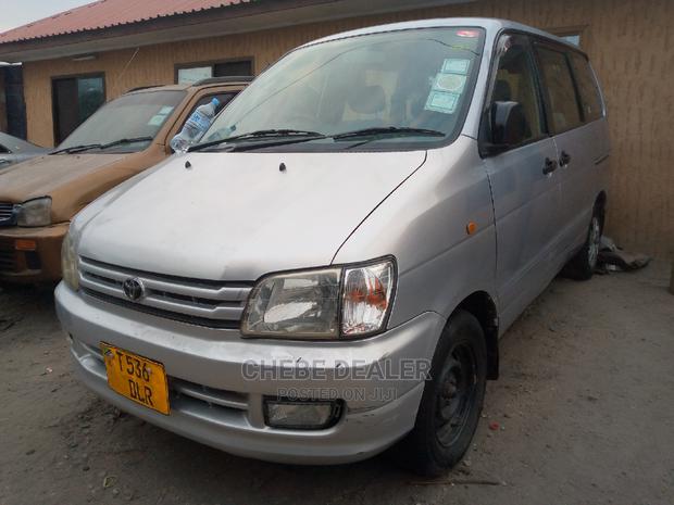Toyota RAV4 2004 1.8 Silver