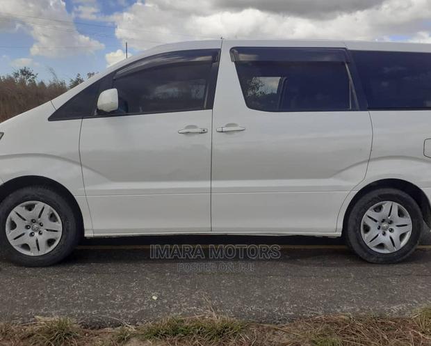 Toyota Alphard 2005 White