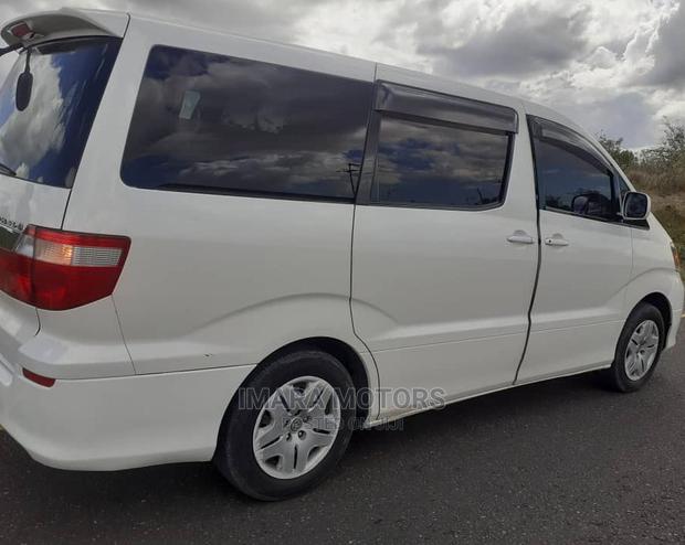 Toyota Alphard 2005 White