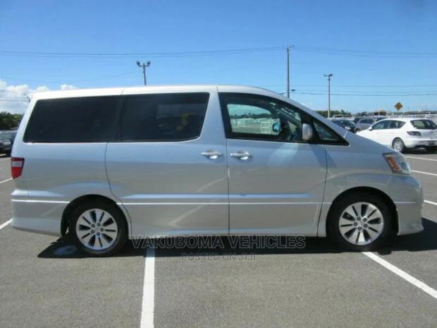 Toyota Alphard 2003 Silver
