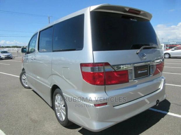 Toyota Alphard 2003 Silver