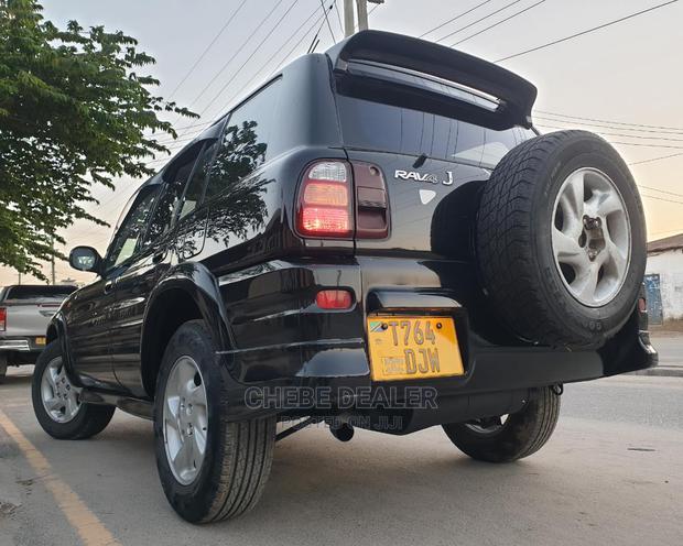 Toyota RAV4 1998 Black