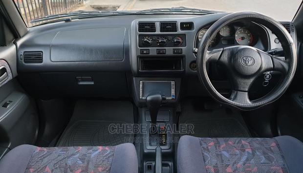 Toyota RAV4 1998 Black