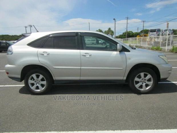 Toyota Harrier 2004 Silver