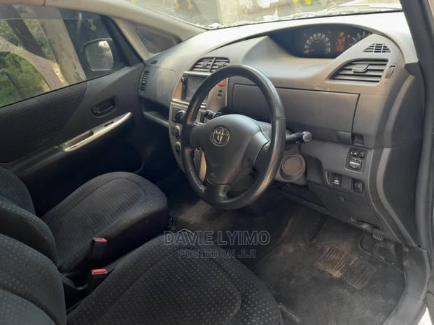 Toyota IST 2005 Blue