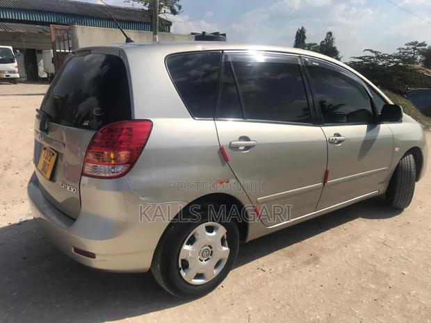 Toyota Corolla Spacio 2006 Silver