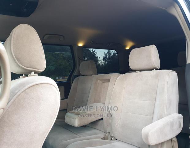 Toyota Alphard 2002 Silver