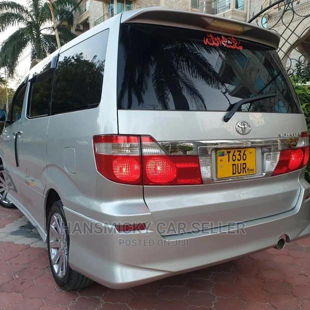 Toyota Alphard 2003 Silver