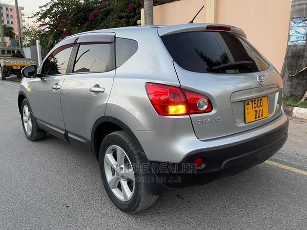 Nissan Dualis 2009 Gray
