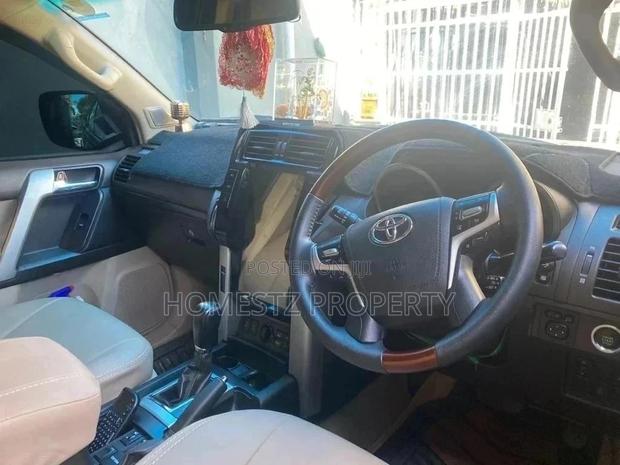 Toyota Land Cruiser Prado 2007 3.0 D-4d 5dr Gray