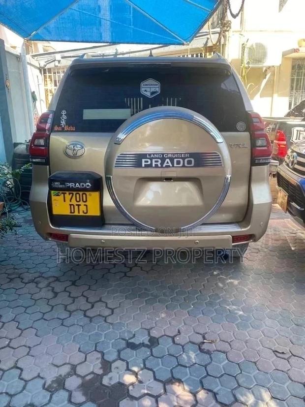 Toyota Land Cruiser Prado 2007 3.0 D-4d 5dr Gray