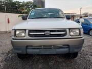 Toyota Hilux 2003 White for sale
