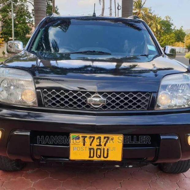 Nissan X-Trail 2005 Black