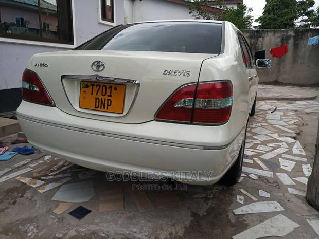 Toyota Brevis 2004 White