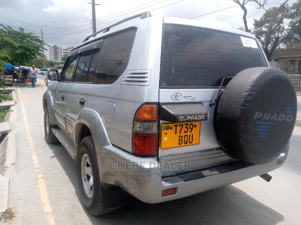 Toyota Land Cruiser 2010 4.0 V6 GX Silver