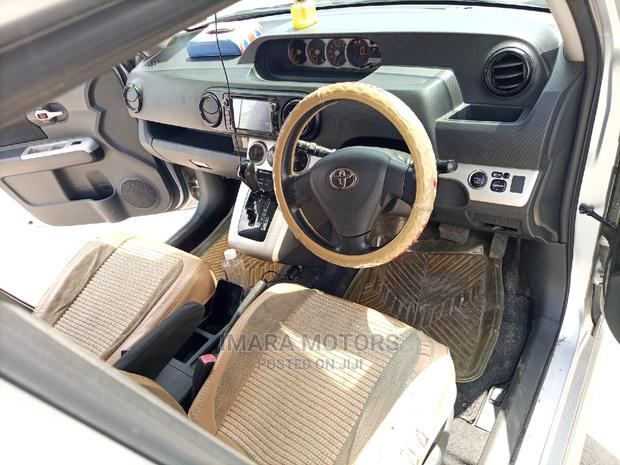 Toyota Corolla Rumion 2008 Silver