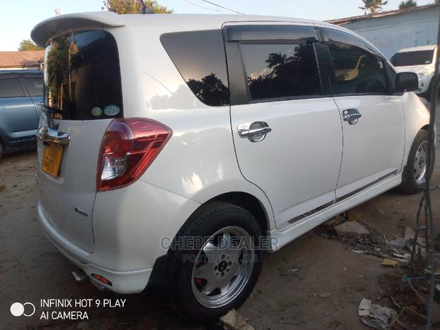 Toyota Ractis 2006 1.5 AWD White