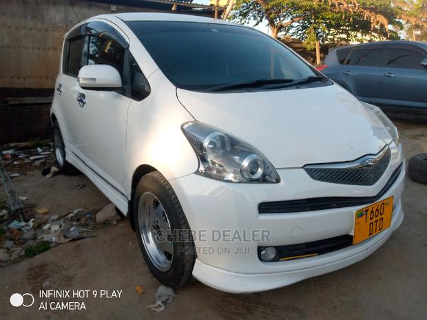 Toyota Ractis 2006 1.5 AWD White