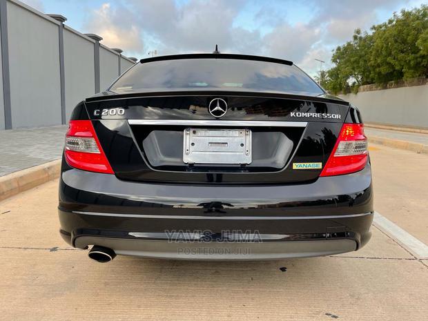 Mercedes-Benz C-Class 2010 Black