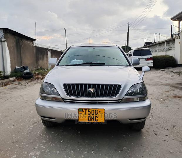 Toyota Harrier 2001 Gray