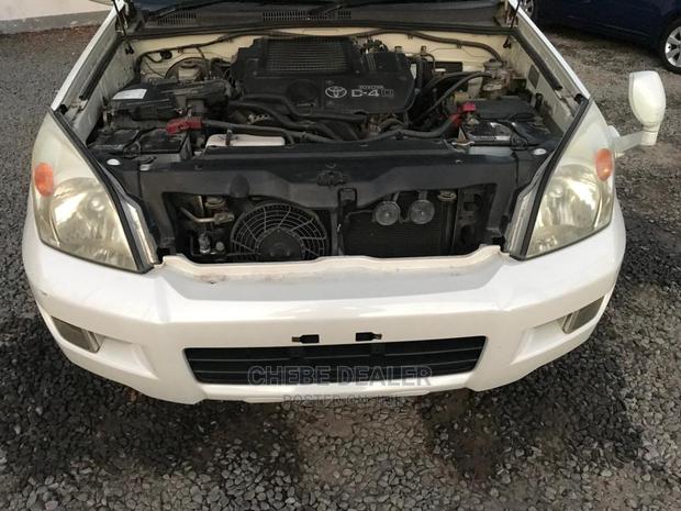 Toyota Land Cruiser 2010 4.0 V6 GX White