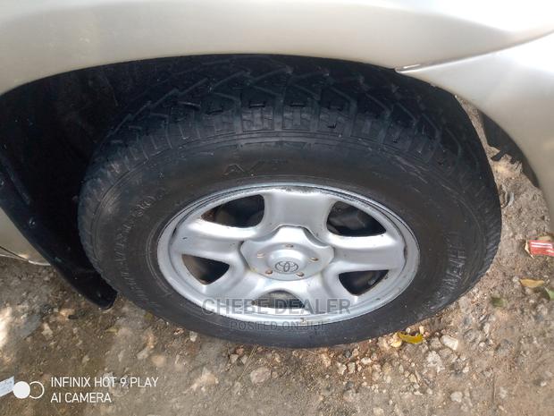 Toyota RAV4 2004 1.8 Gold