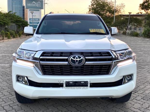 Toyota Land Cruiser 2012 Pearl