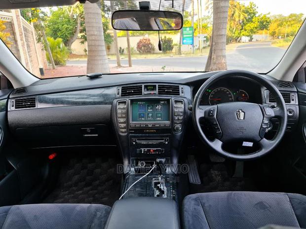 Toyota Crown 2003 Pearl