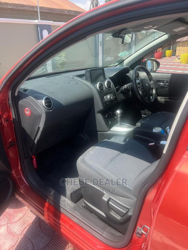 Nissan Dualis 2008 Pink