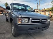Toyota Hilux 2004 Beige for sale