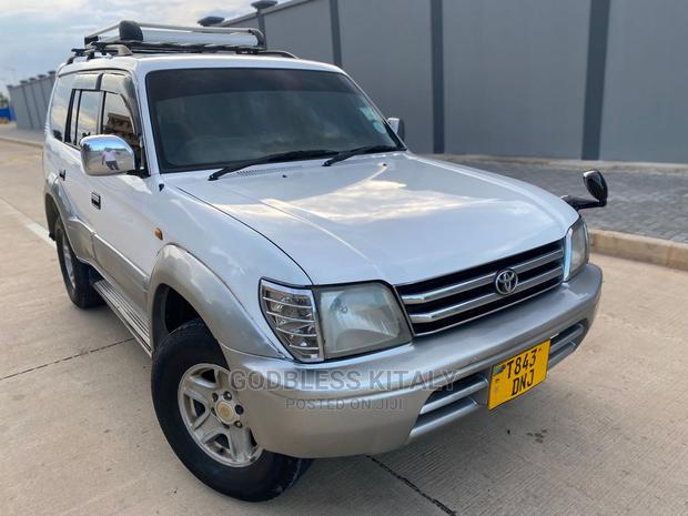 Toyota Land Cruiser 1997 90 Silver