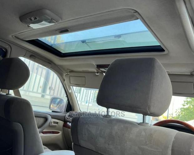 Toyota Land Cruiser 2003 Gray