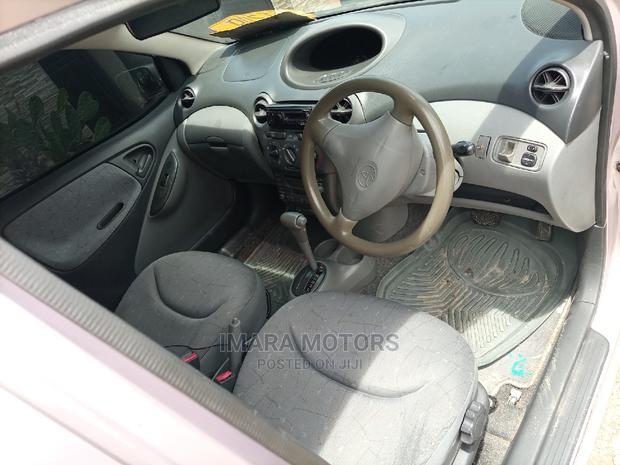 Toyota Vitz 2002 Pink