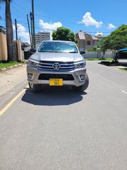 Toyota Hilux 2017 Gray for sale