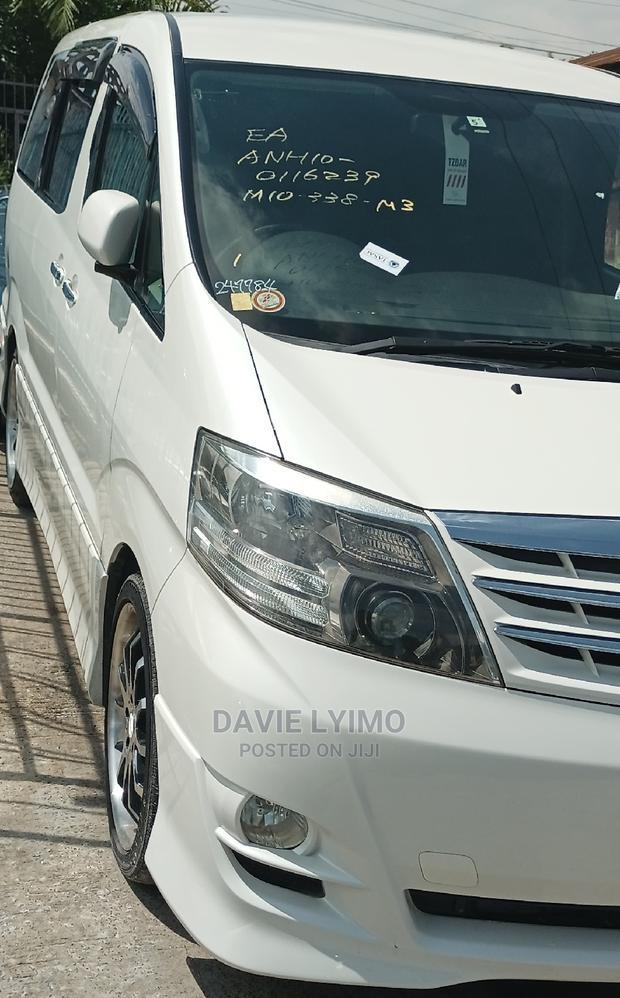 Toyota Alphard 2004 Pearl