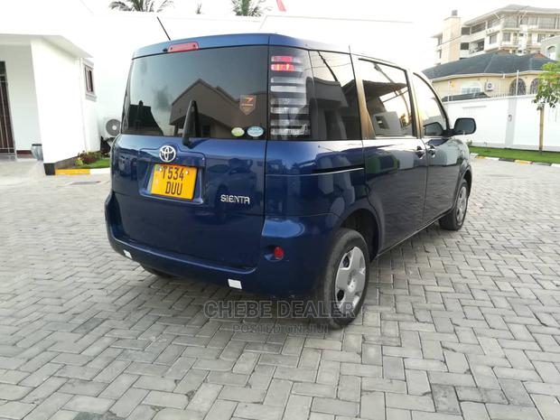 Toyota Sienta 2005 1.5 AWD Blue
