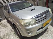 Toyota Fortuner 2004 Gray for sale
