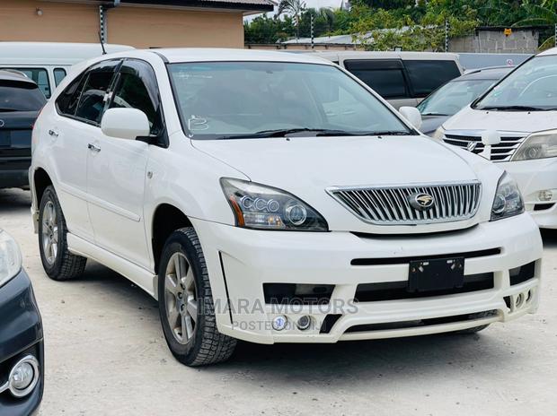 Toyota Harrier 2006 White
