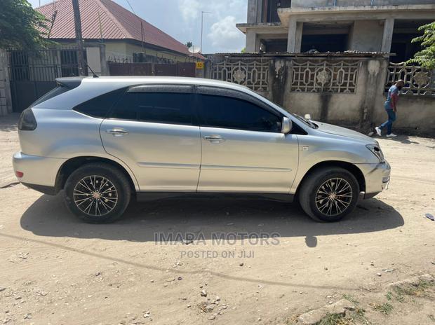 Toyota Harrier 2005 Silver