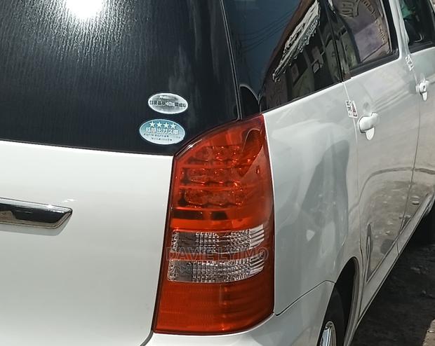 Toyota Wish 2004 White