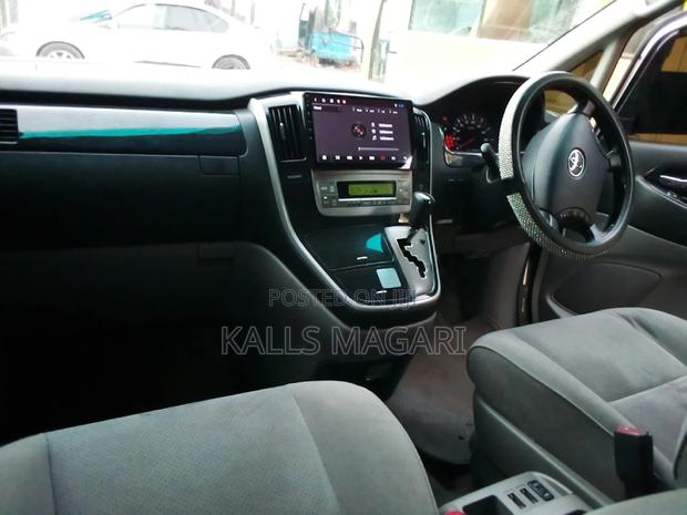 Toyota Alphard 2007 White