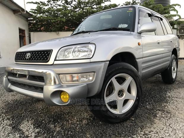 Toyota RAV4 1998 Silver