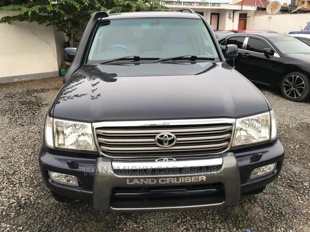 Toyota Land Cruiser 2004 Blue